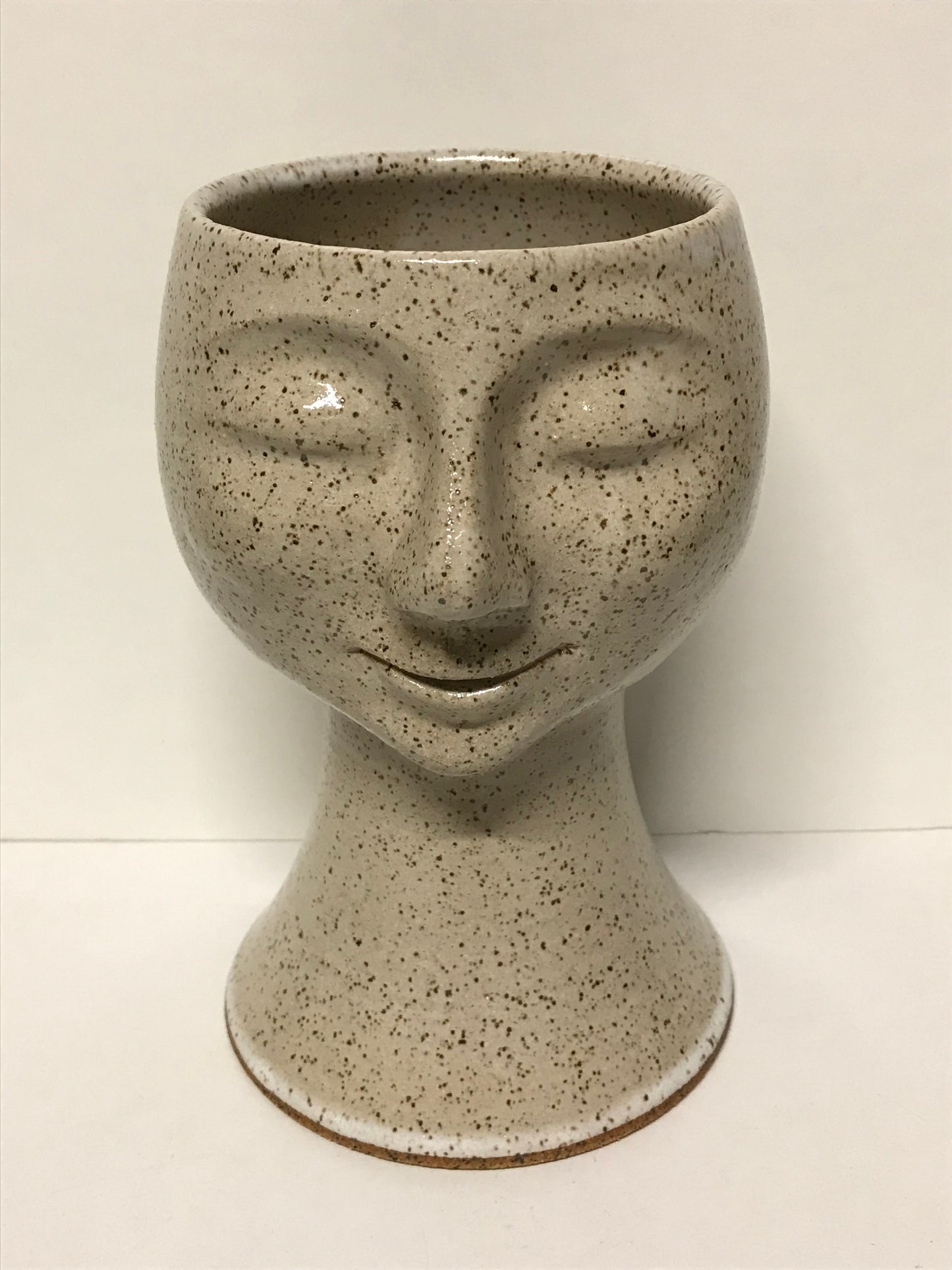No6 - Vase or Planter 21cm
