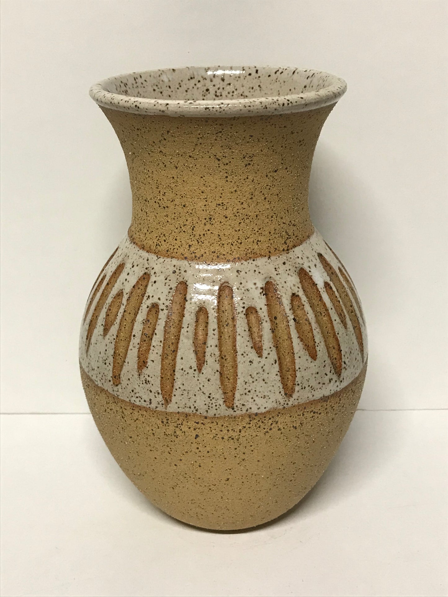 Vase - Sandstone